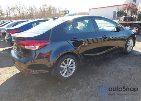 2017 Kia Forte S z USA, uszkodzony, nr VIN 3KPFL4A74HE111223